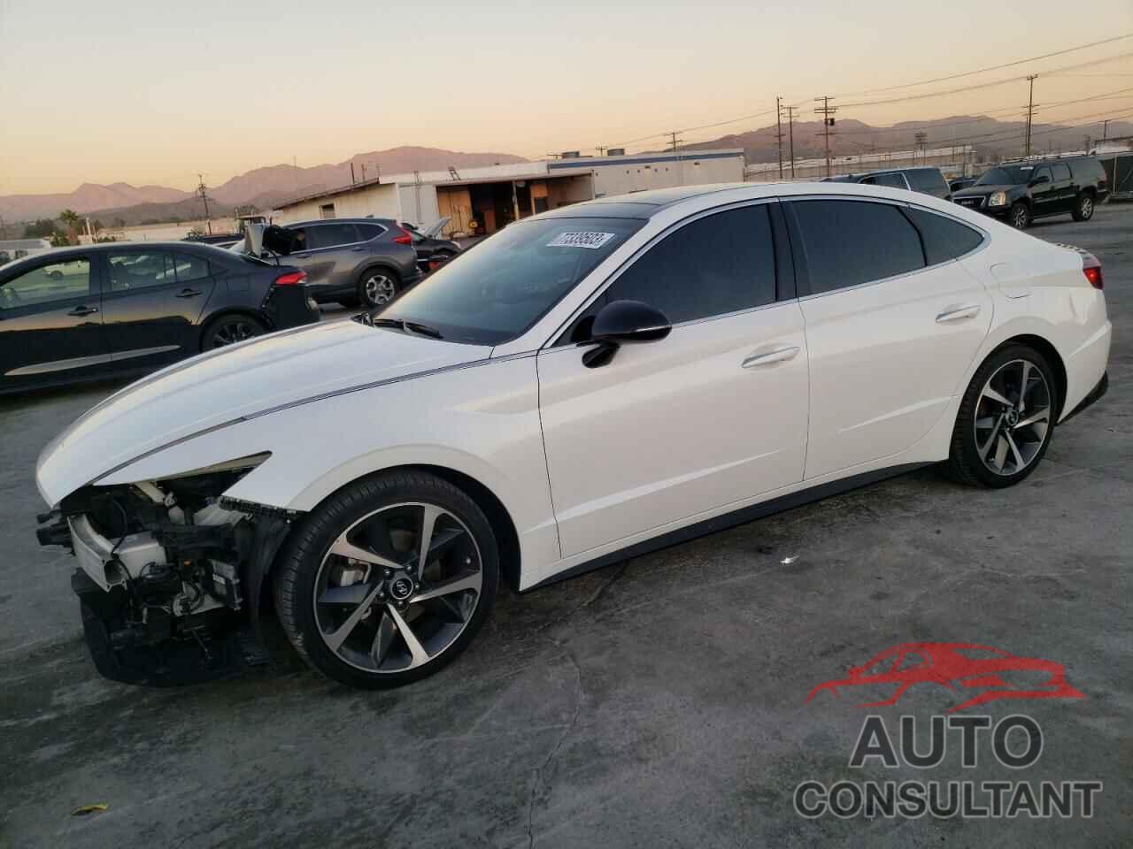 HYUNDAI SONATA 2022 - KMHL44J24NA225642
