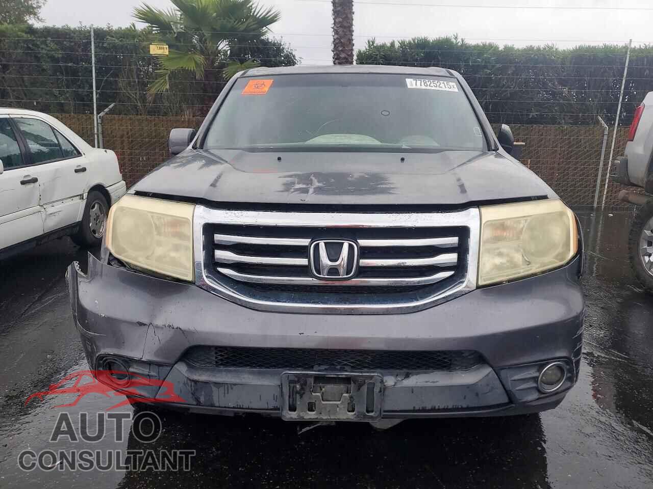 HONDA PILOT 2015 - 5FNYF3H37FB009676