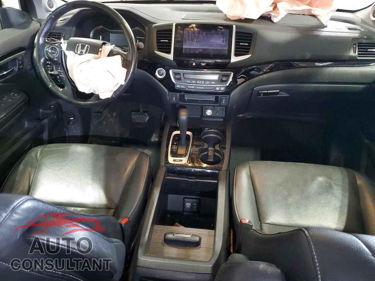 HONDA RIDGELINE 2017 - 5FPYK3F77HB002559