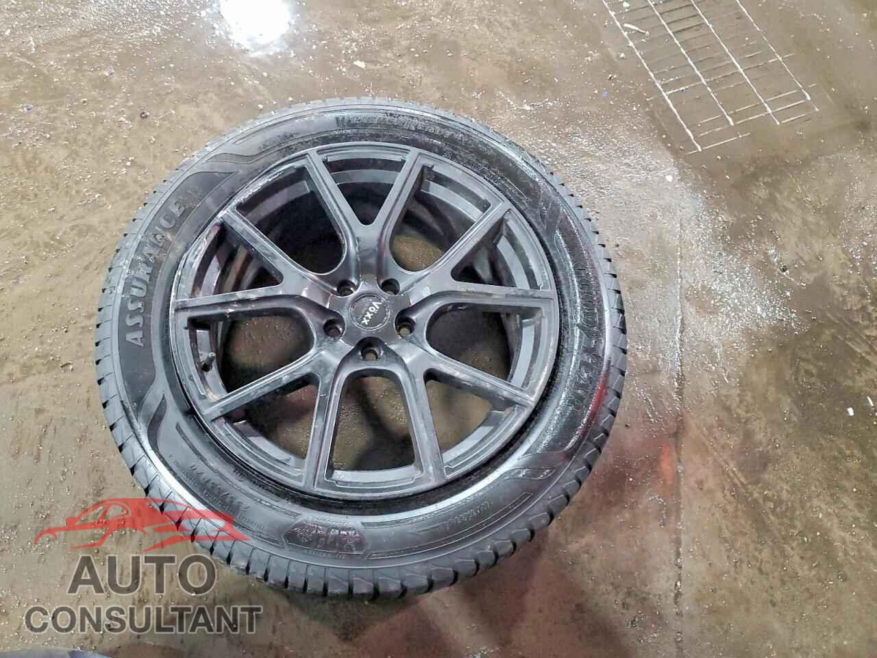 FORD EXPLORER 2017 - 1FM5K8D81HGA87601