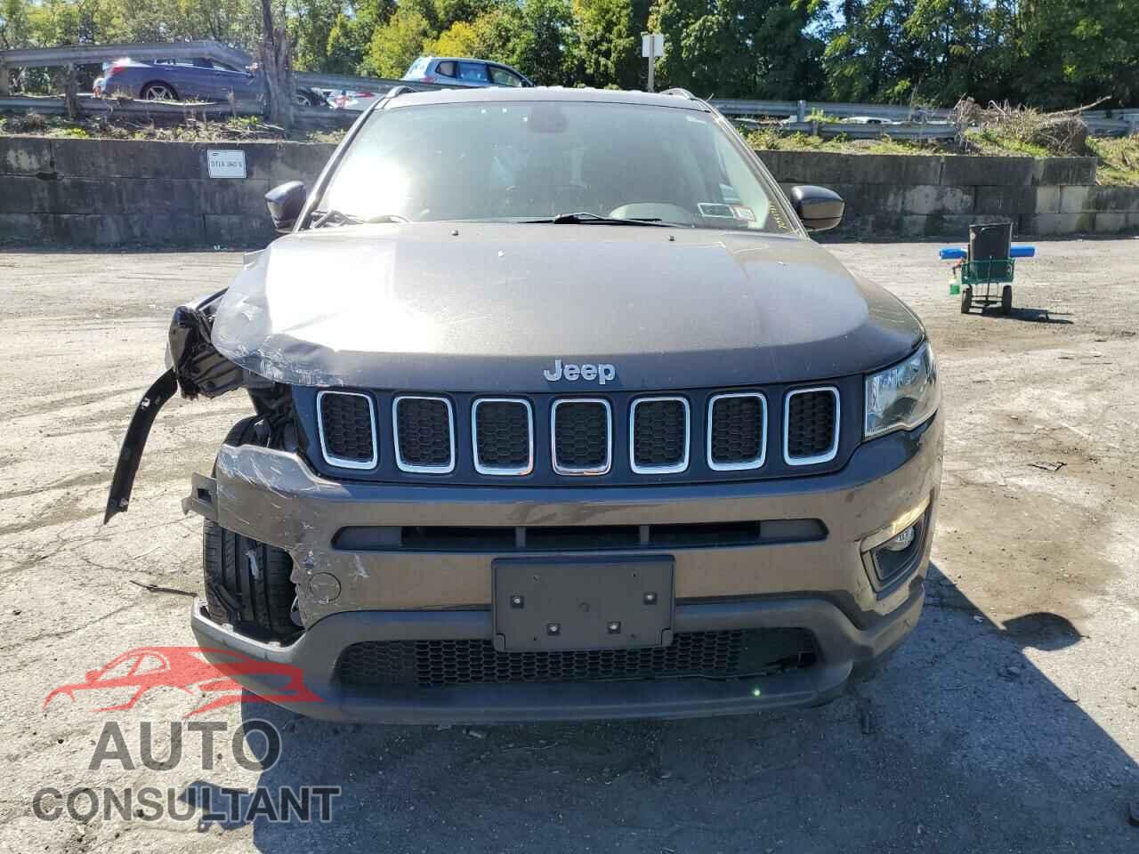 JEEP COMPASS 2017 - 3C4NJDBB0HT627630