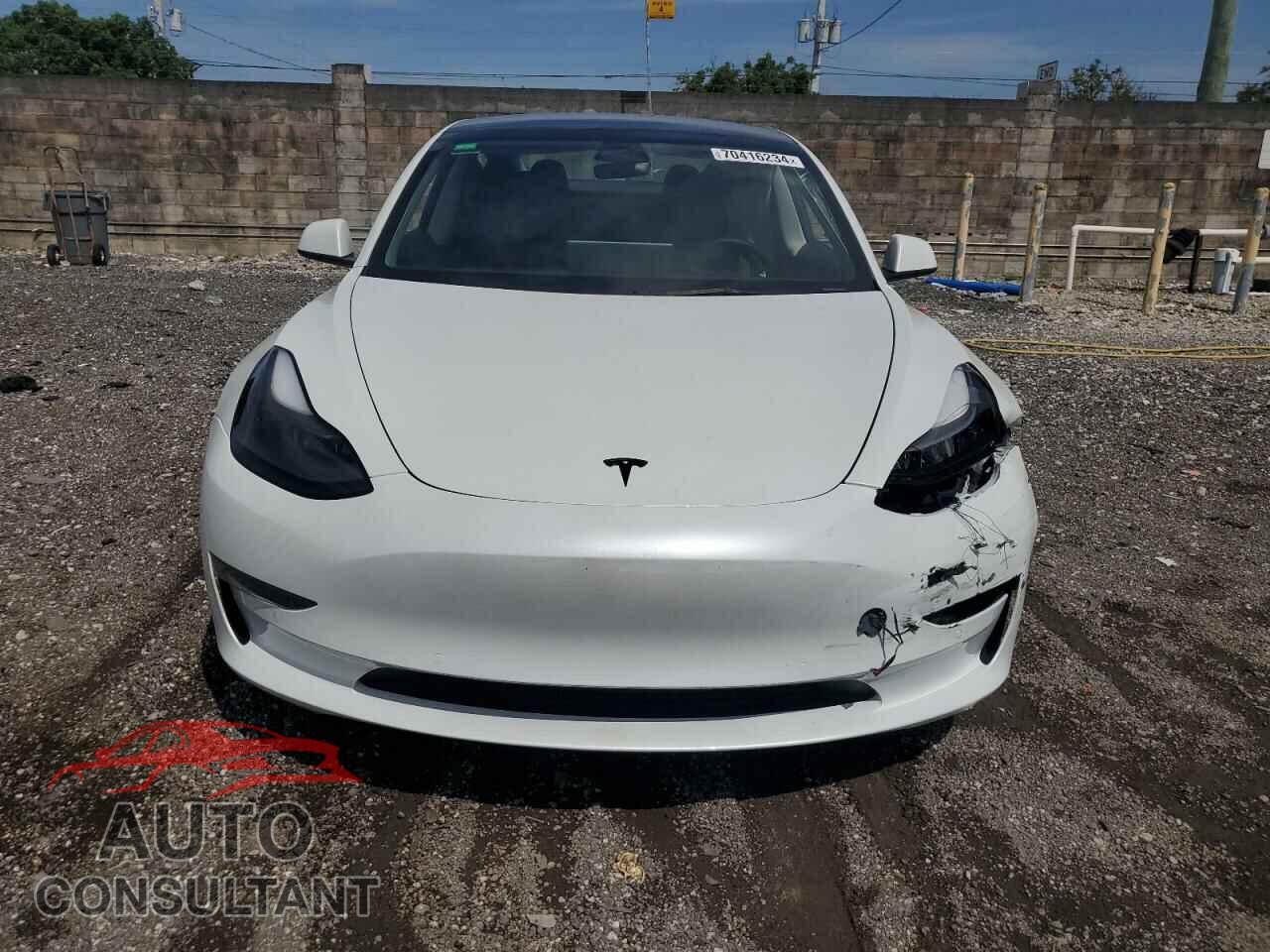 TESLA MODEL 3 2022 - 5YJ3E1EA7NF340759