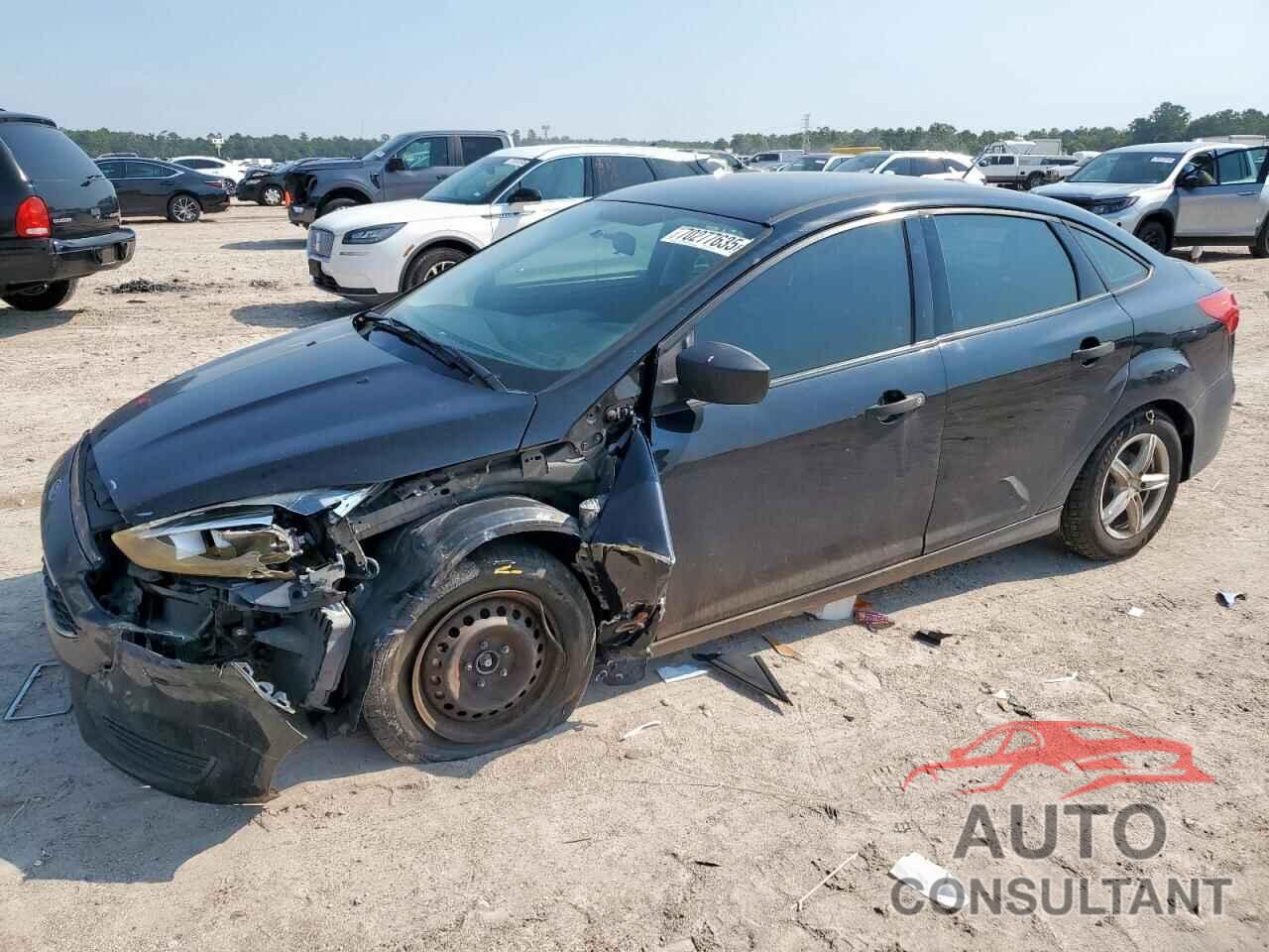 FORD FOCUS 2017 - 1FADP3E25HL244378
