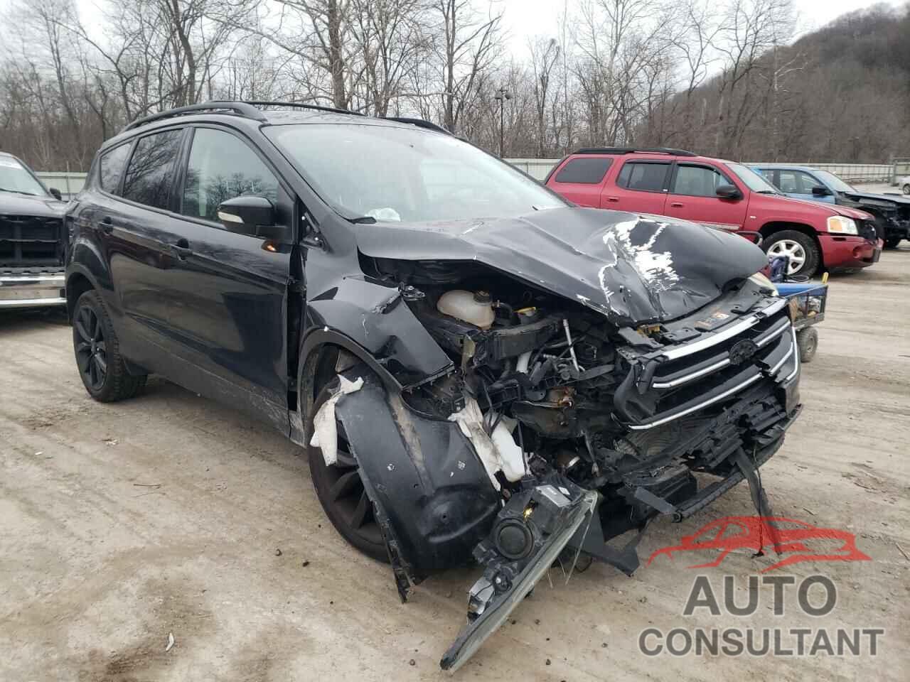 FORD ESCAPE 2017 - 1FMCU9J9XHUB23100