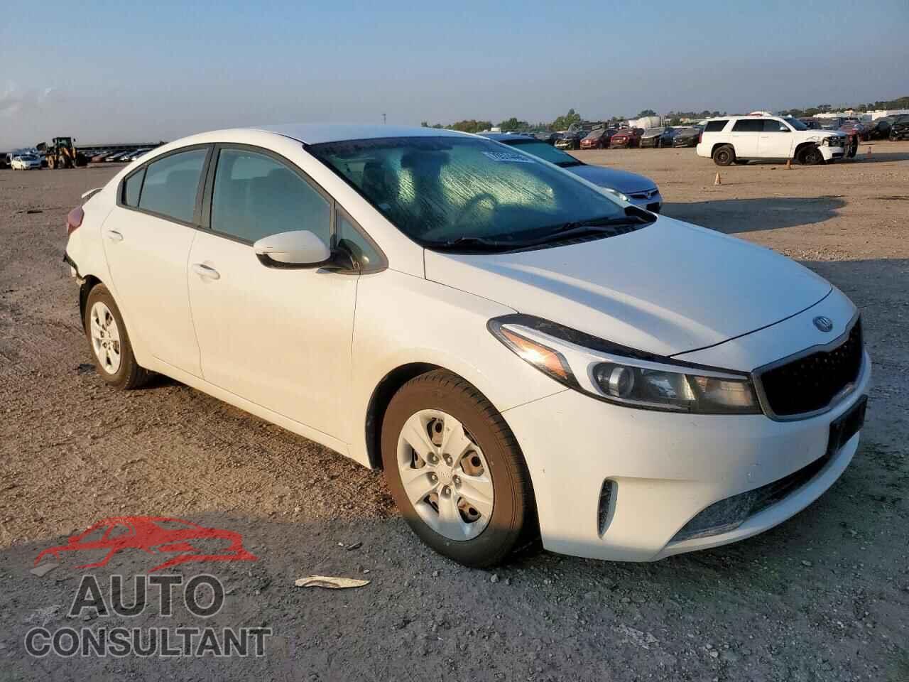 KIA FORTE 2017 - 3KPFK4A71HE040159