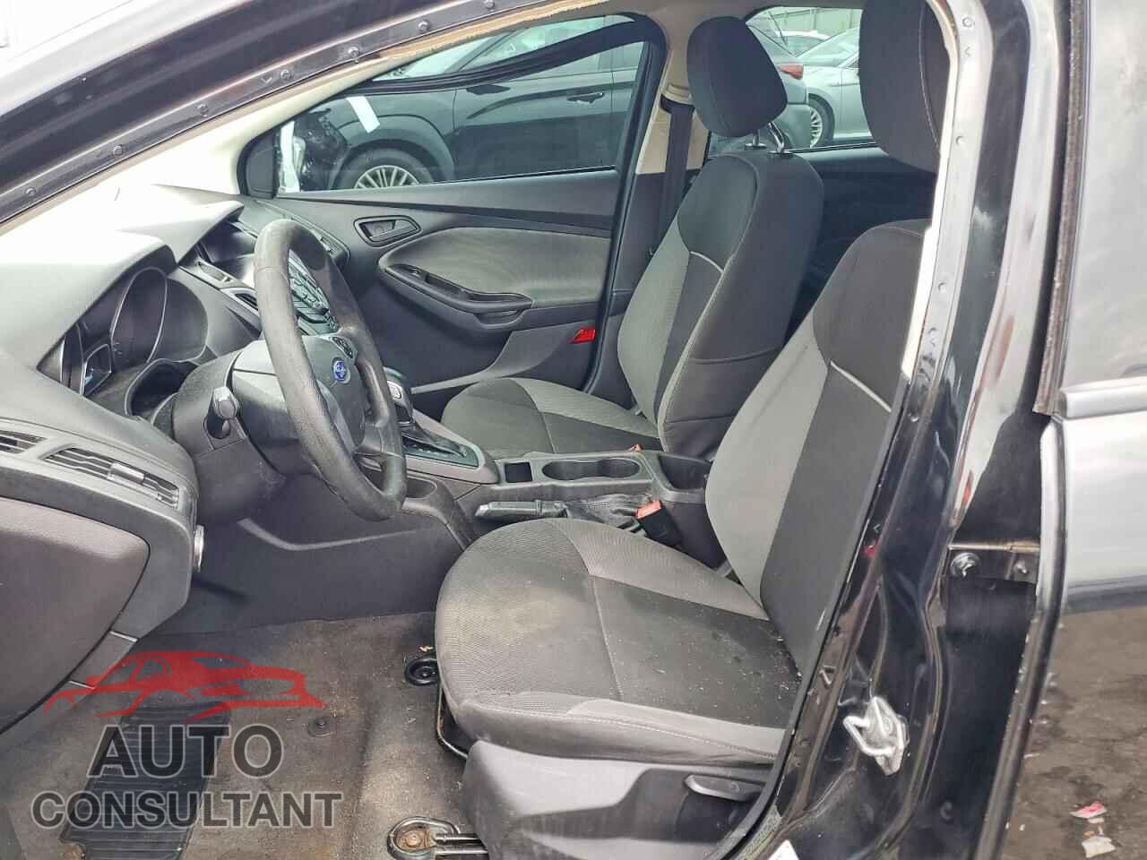 FORD FOCUS 2014 - 1FADP3E24EL395045