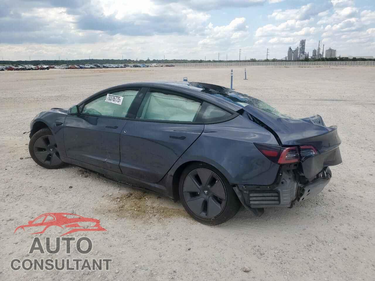 TESLA MODEL 3 2023 - 5YJ3E1EA5PF674212