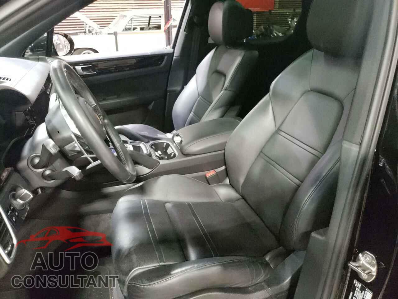 PORSCHE CAYENNE 2020 - WP1AB2AY1LDA27136