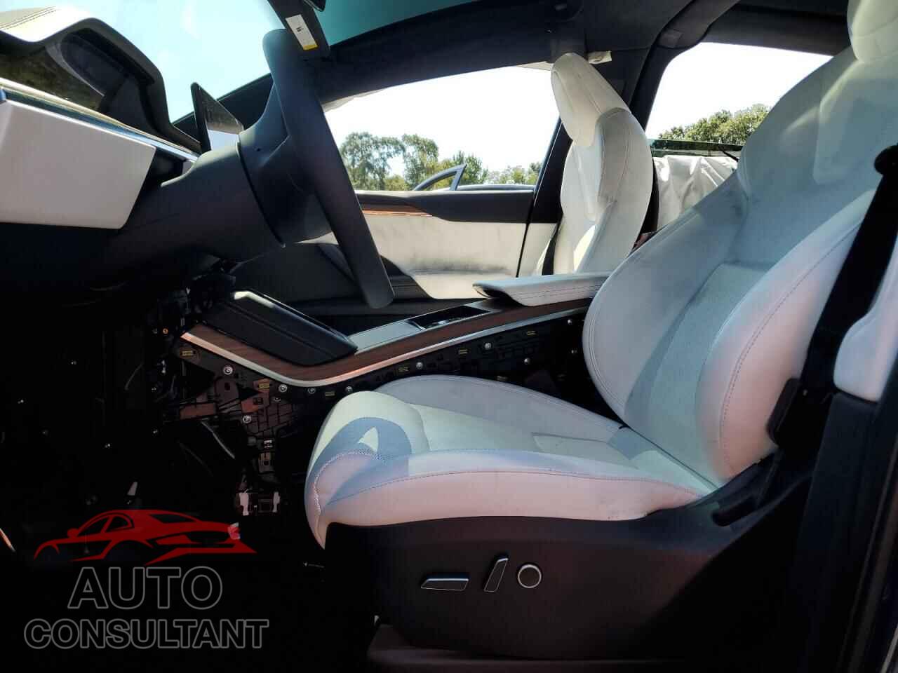 TESLA MODEL X 2024 - 7SAXCDE51RF435192