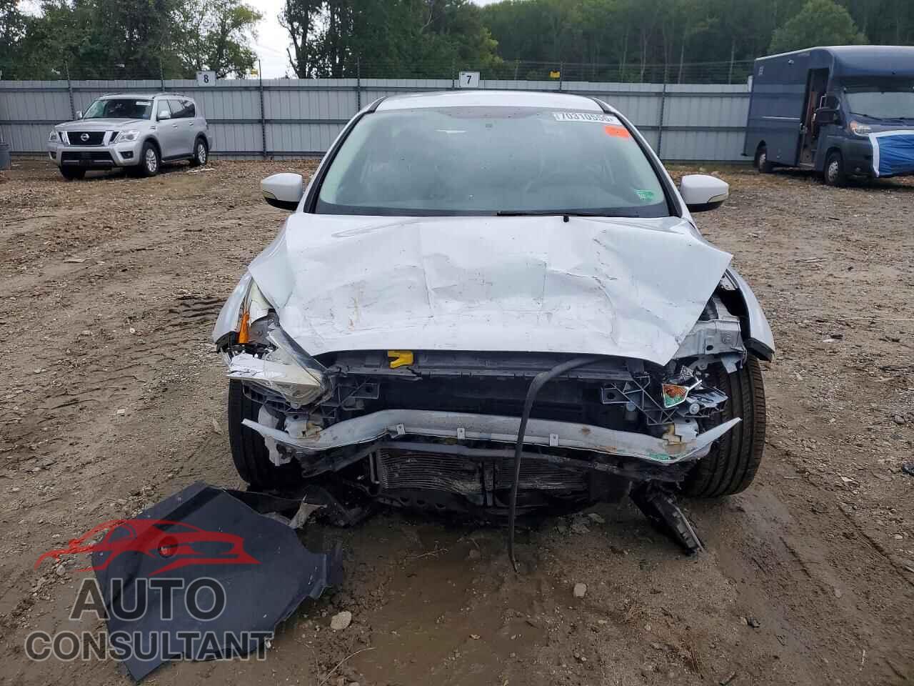 FORD FOCUS 2017 - 1FADP3F23HL327595