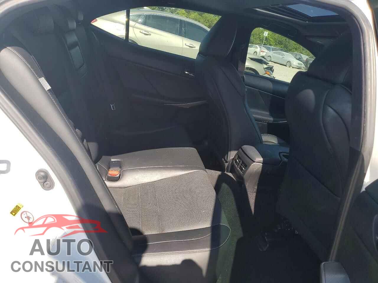 LEXUS IS 2016 - JTHBA1D24G5020982
