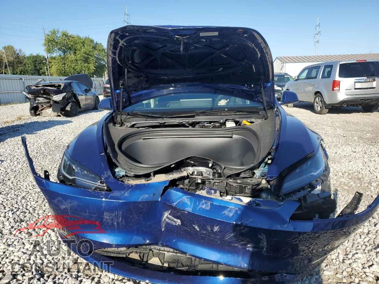 TESLA MODEL 3 2024 - 5YJ3E1EA1RF784502