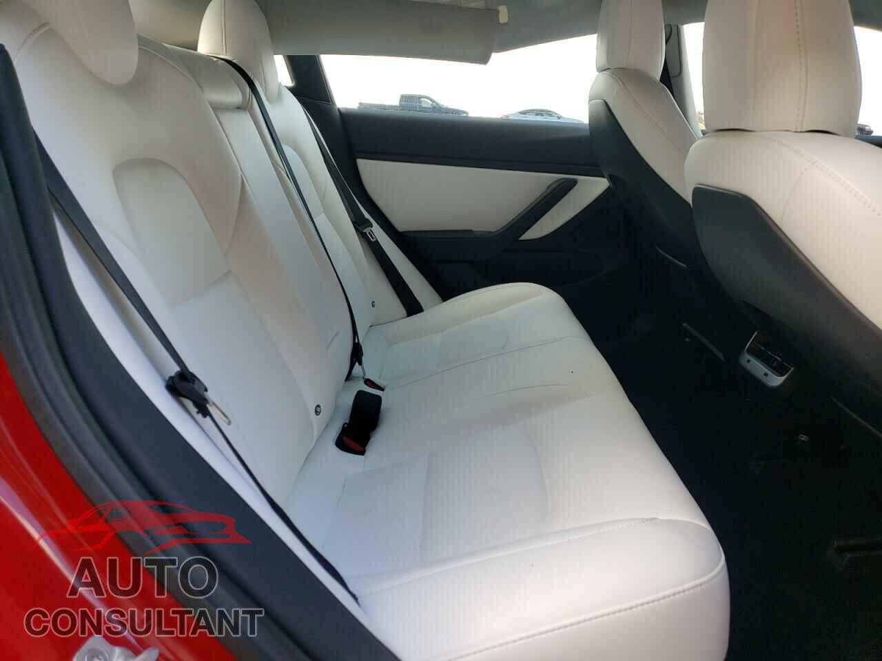 TESLA MODEL 3 2018 - 5YJ3E1EB2JF080564