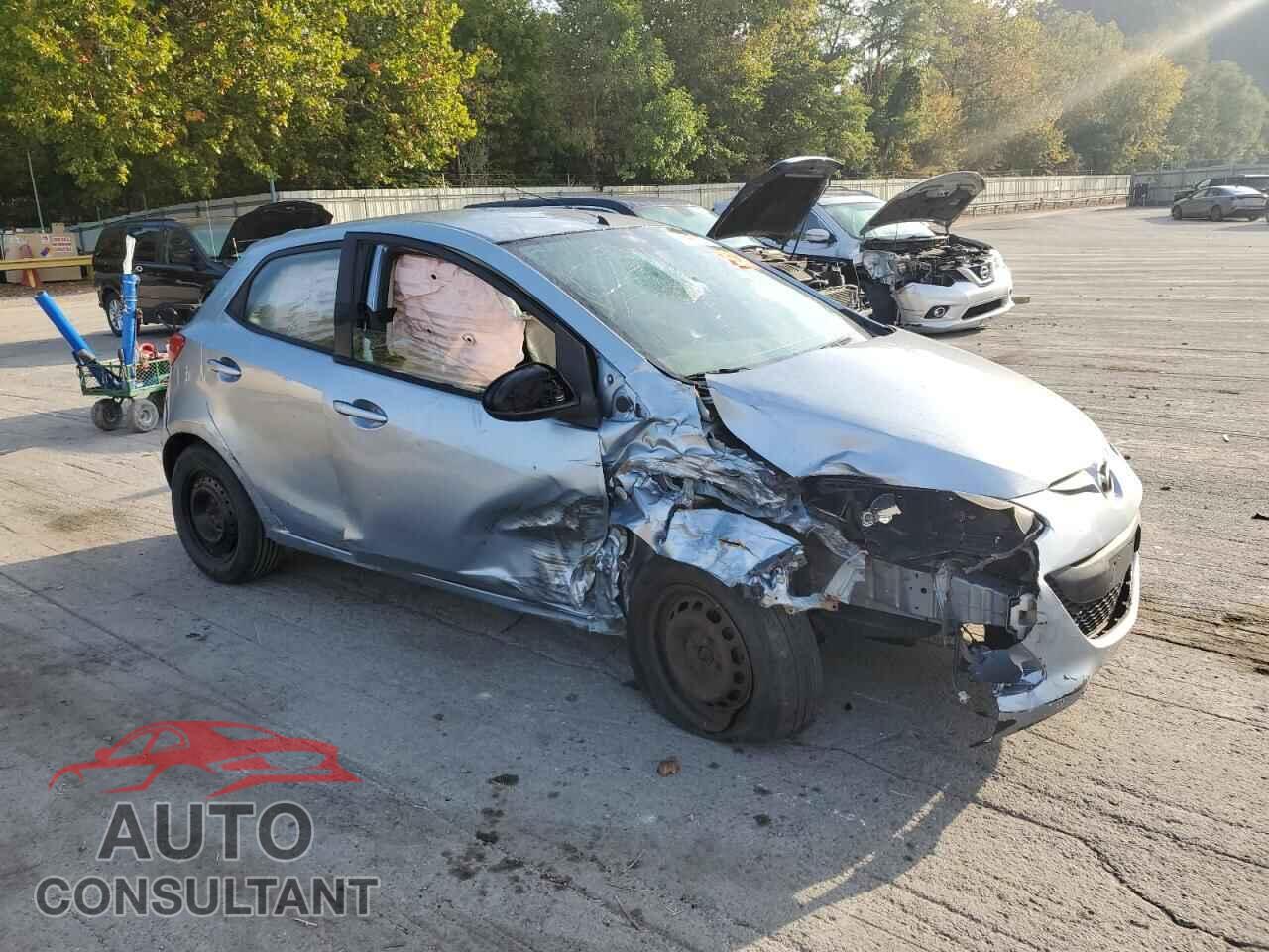 MAZDA 2 2013 - JM1DE1KZ1D0155621