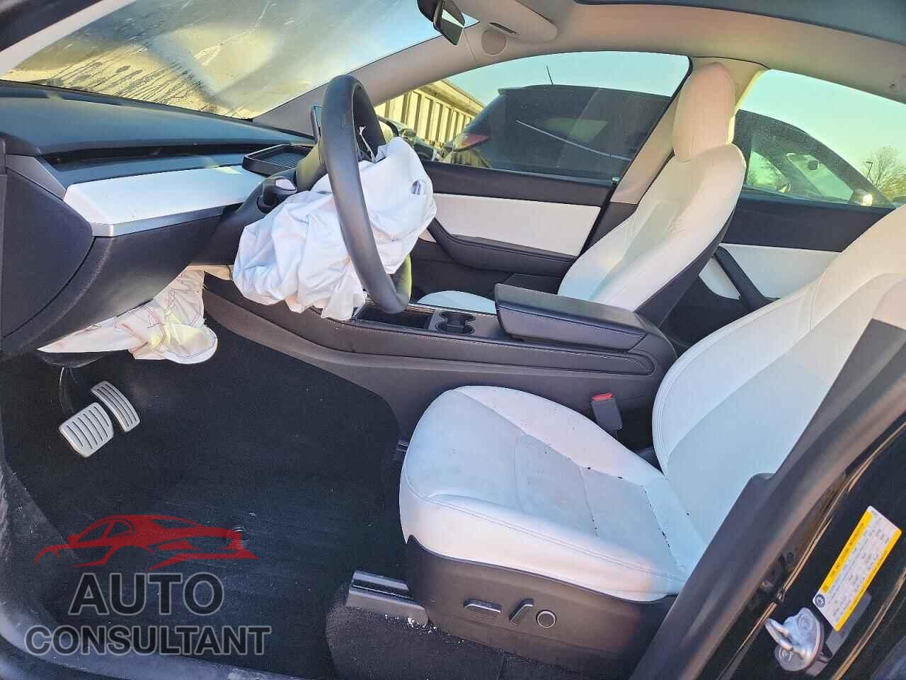 TESLA MODEL Y 2022 - 7SAYGDEFXNF341663