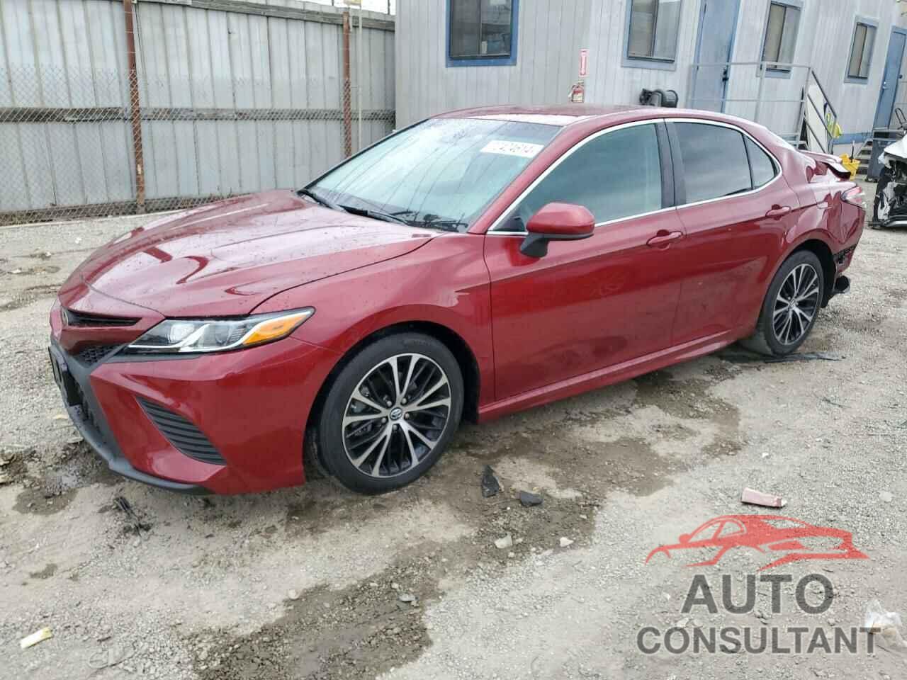 TOYOTA CAMRY 2018 - 4T1B11HK7JU532000