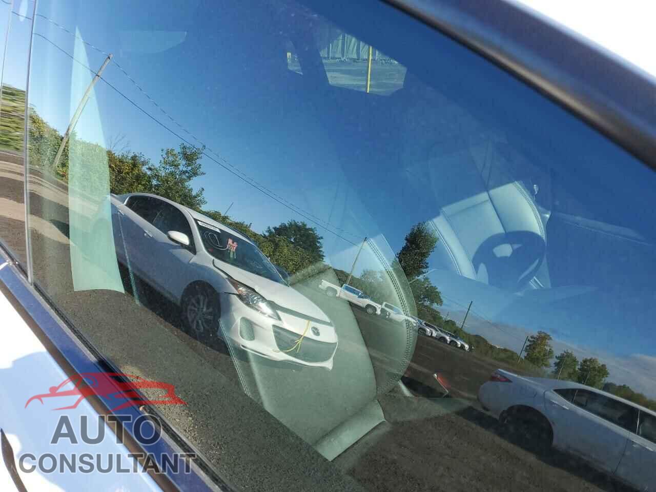 TESLA MODEL Y 2023 - LRWYGDFD4PC939223