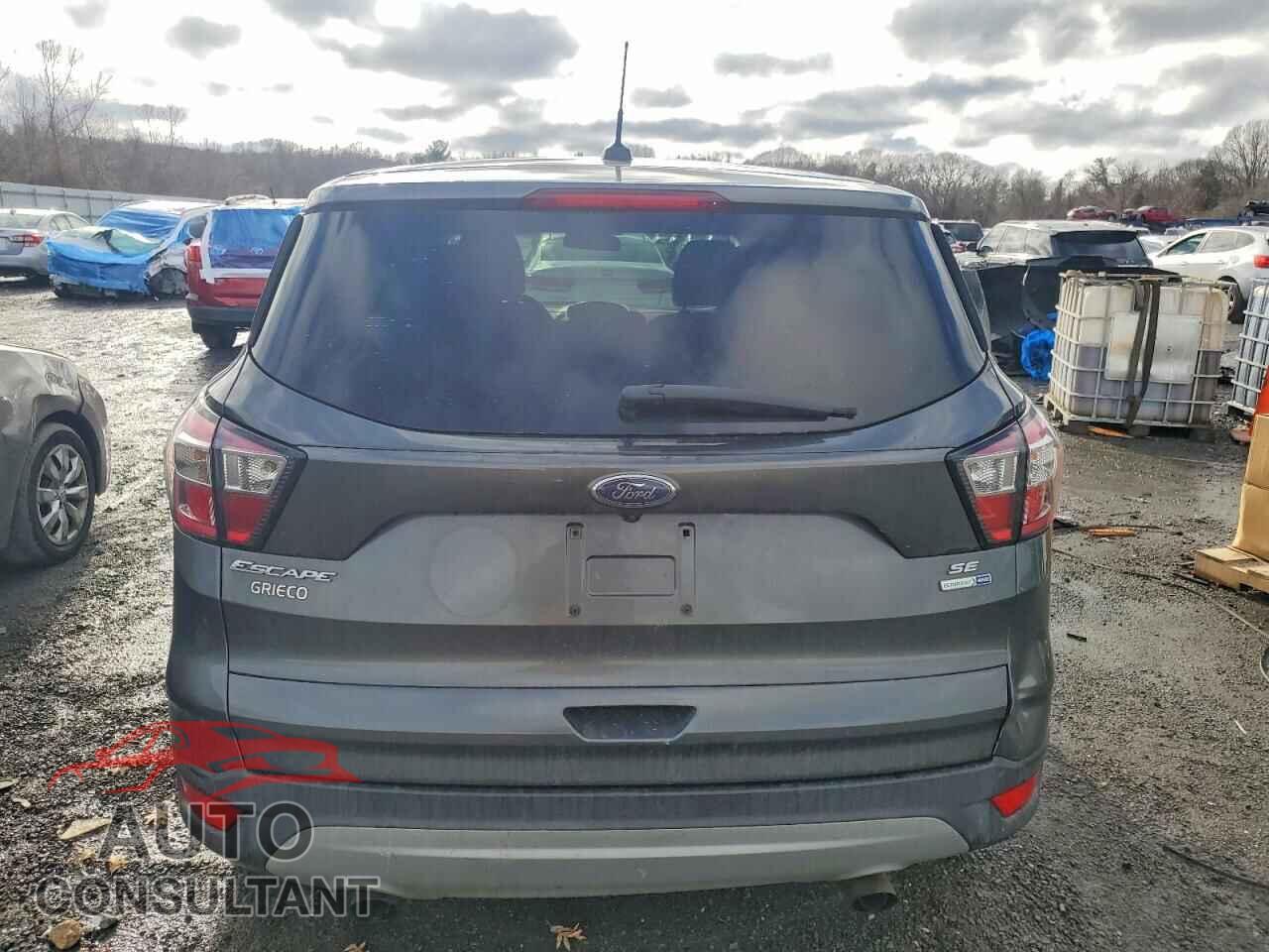 FORD ESCAPE 2017 - 1FMCU9GD4HUC40831