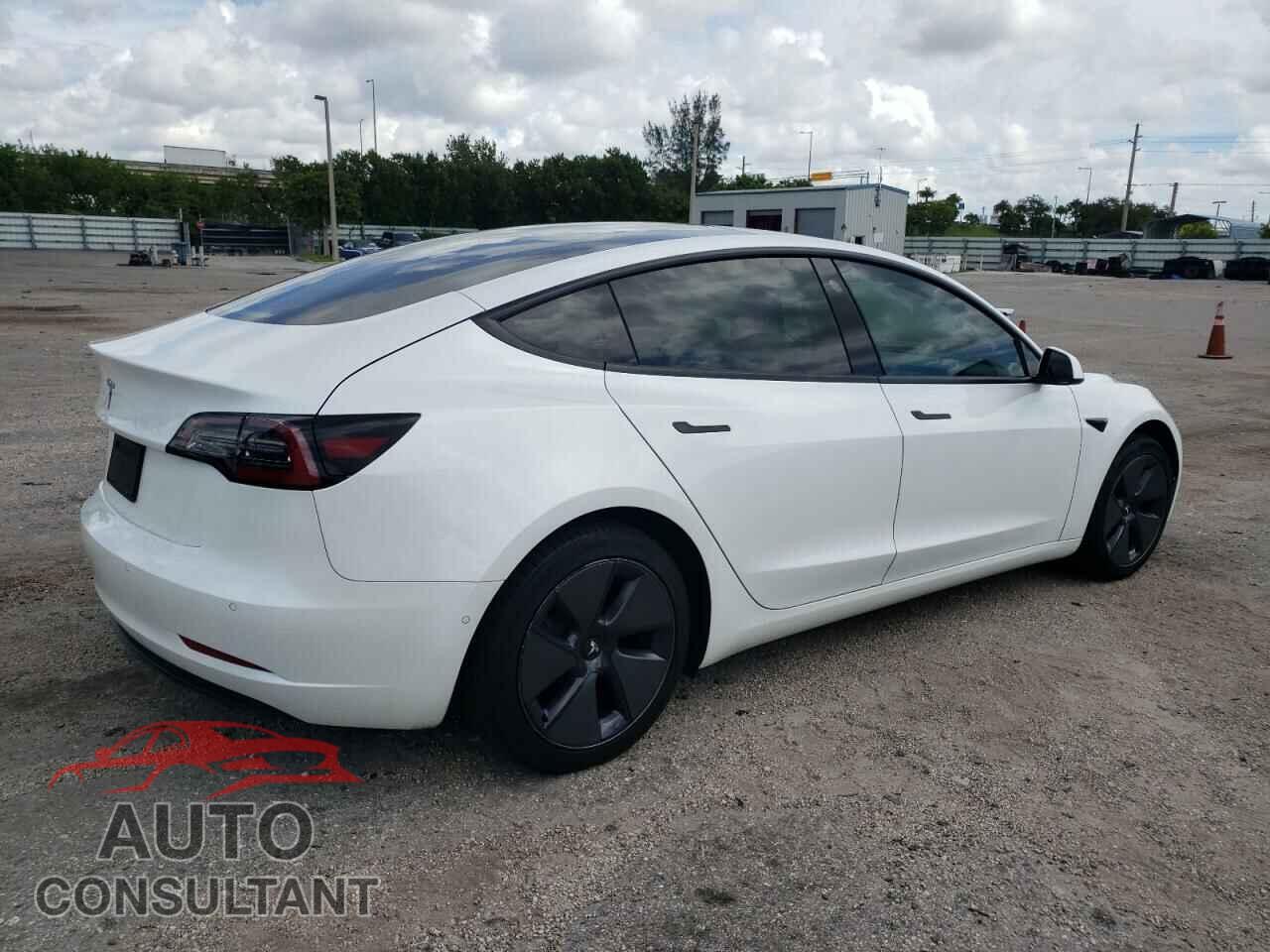 TESLA MODEL 3 2022 - 5YJ3E1EA5NF124151