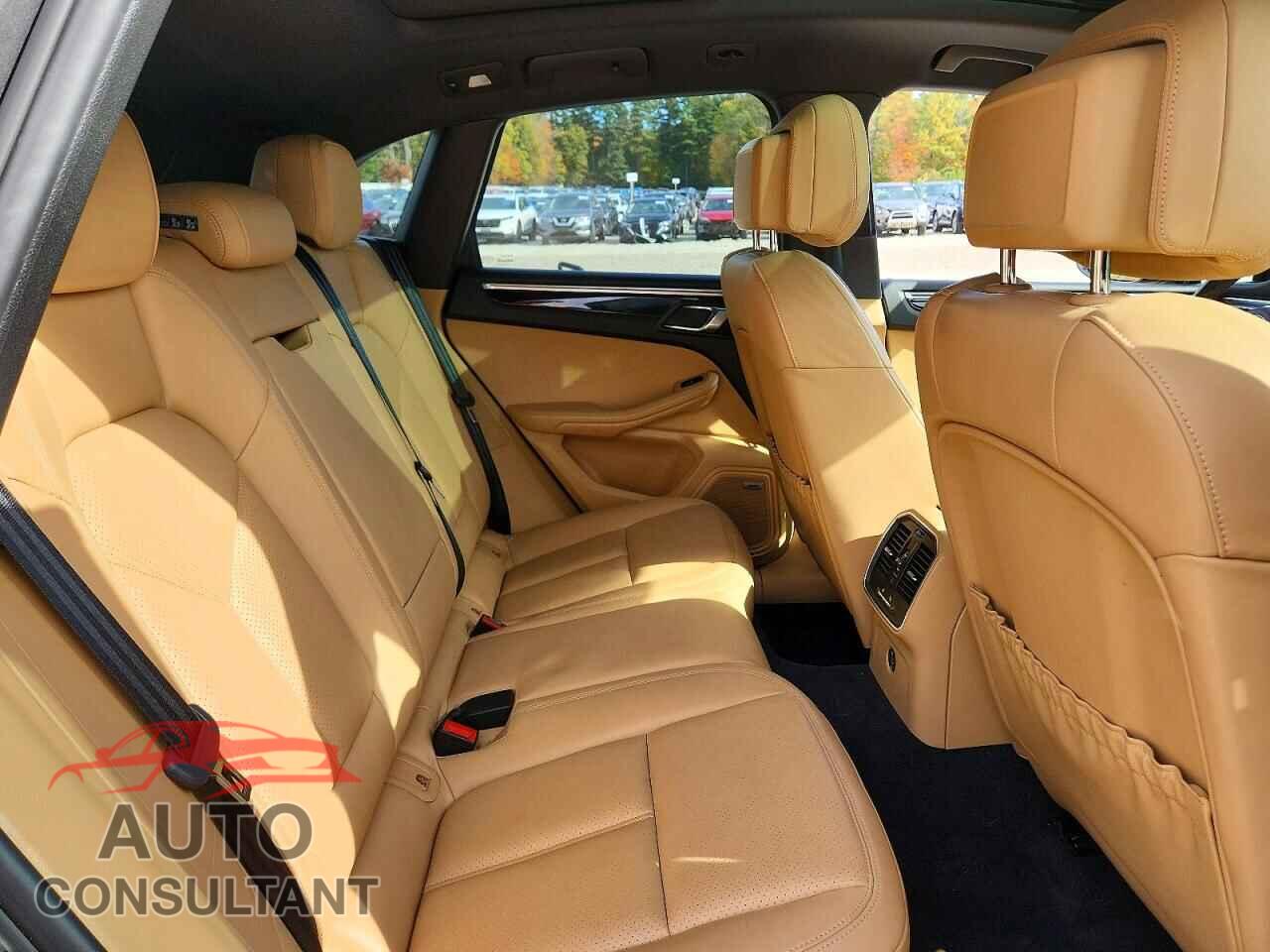 PORSCHE MACAN 2018 - WP1AA2A56JLB01582