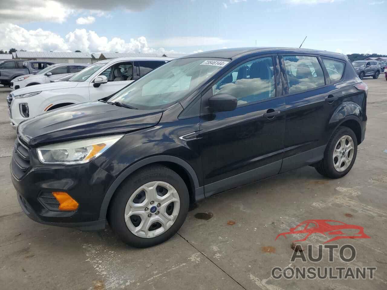 FORD ESCAPE 2017 - 1FMCU0F78HUA75860