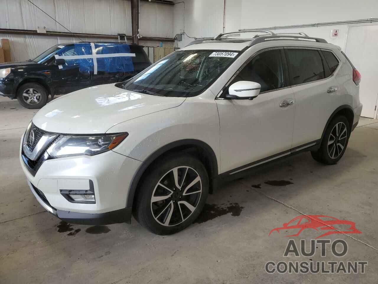 NISSAN ROGUE 2018 - 5N1AT2MV6JC718192