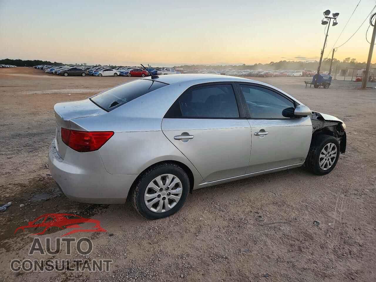 KIA FORTE 2012 - KNAFT4A25C5480209