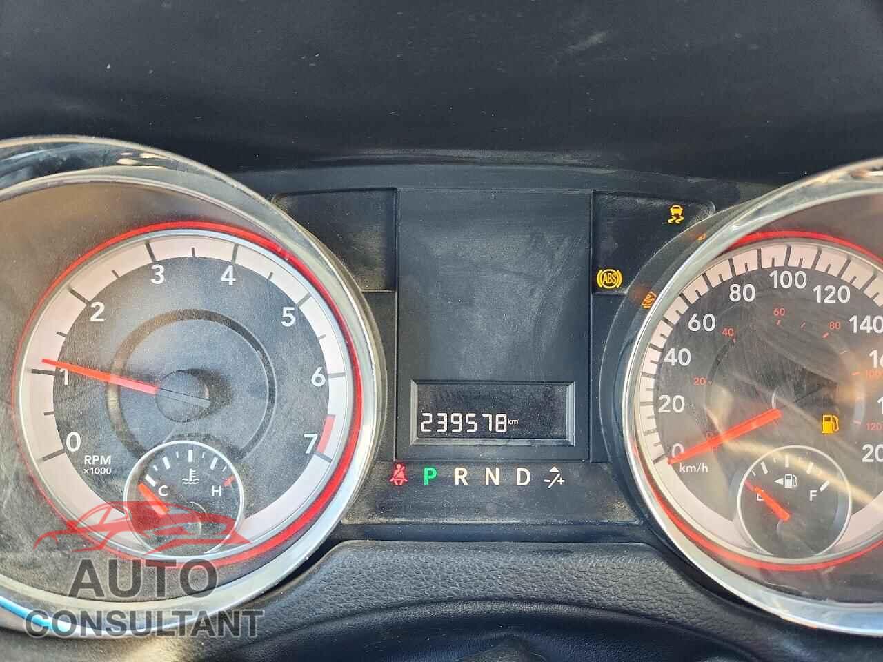 DODGE CARAVAN 2015 - 2C4RDGBG7FR744577