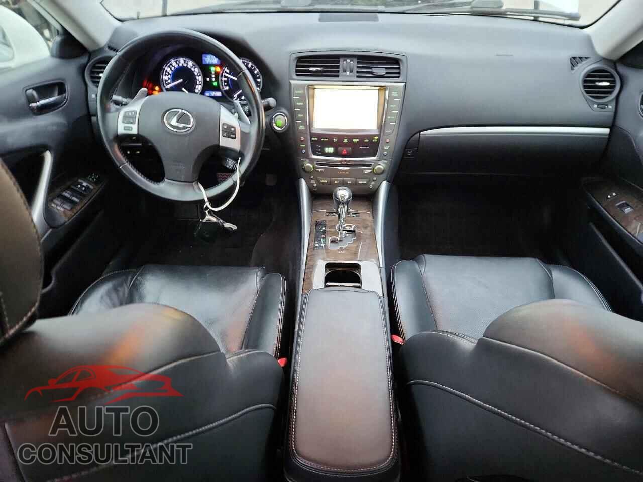 LEXUS IS 2012 - JTHCF5C26C5054883