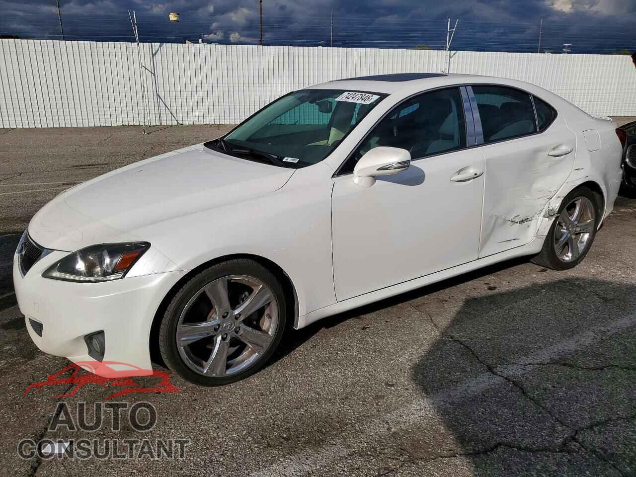 LEXUS IS 2011 - JTHBF5C22B5147488