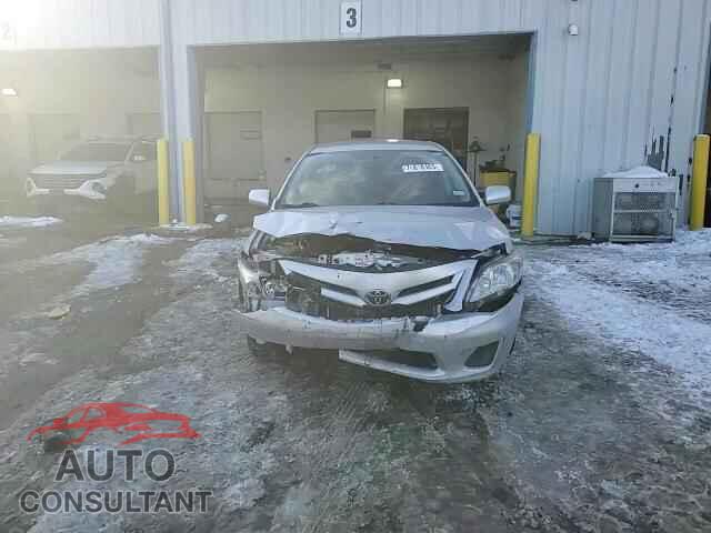 TOYOTA COROLLA 2013 - 5YFBU4EE5DP203924