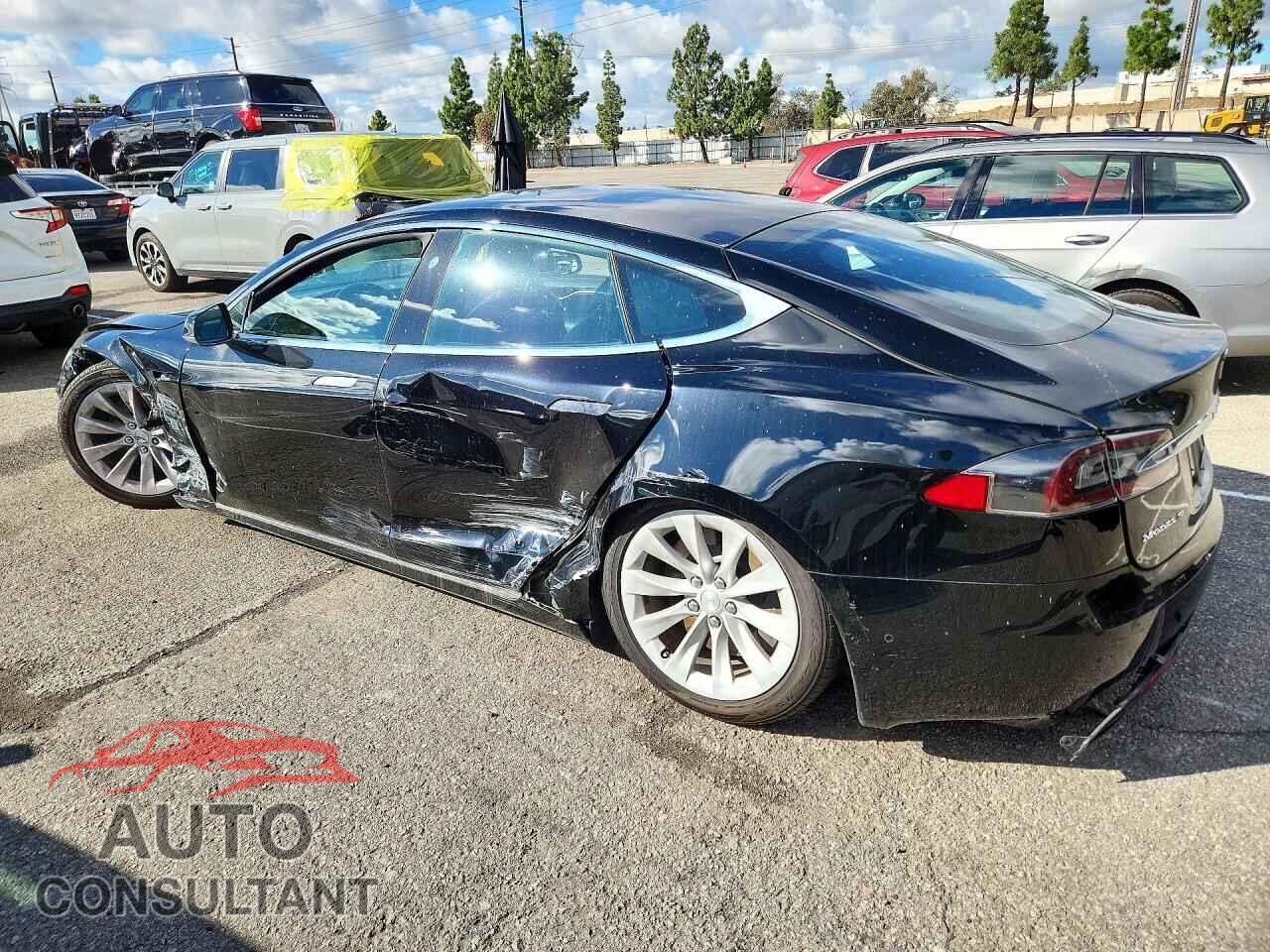 TESLA MODEL S 2017 - 5YJSA1E15HF232734