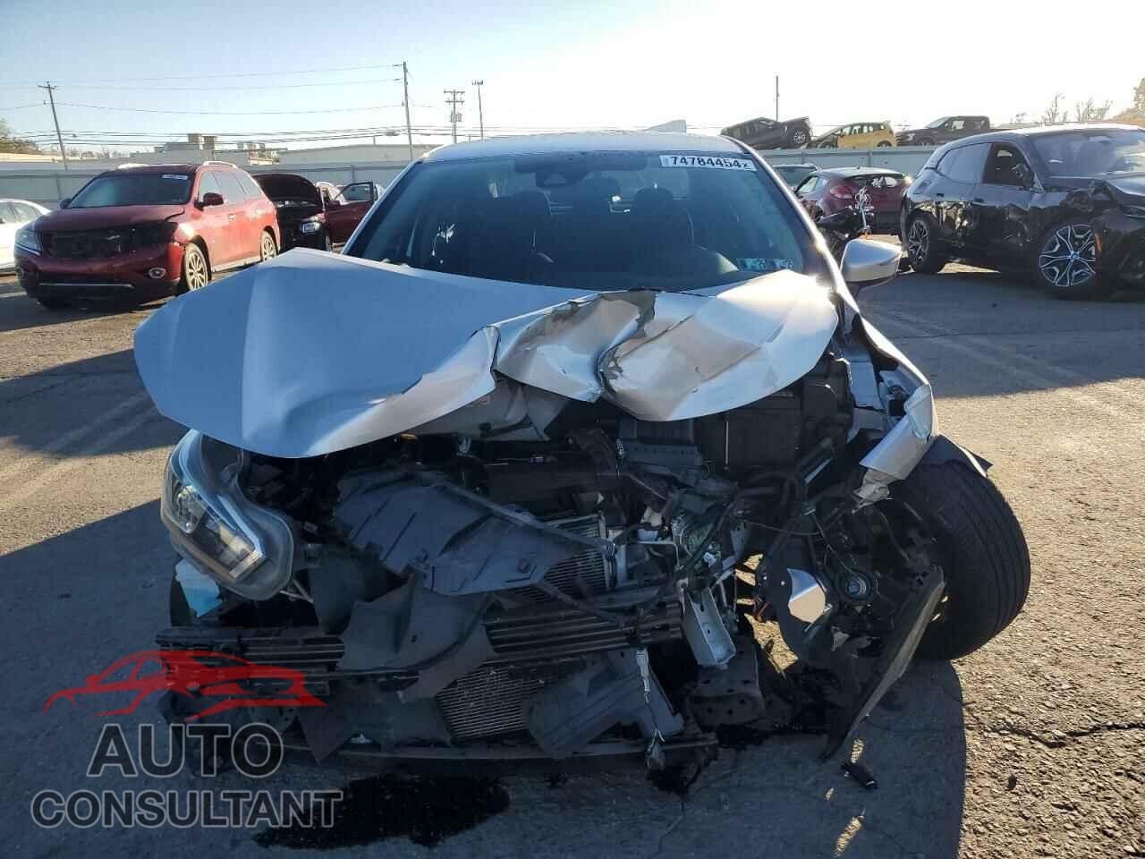 NISSAN VERSA 2020 - 3N1CN8EV5LL810722