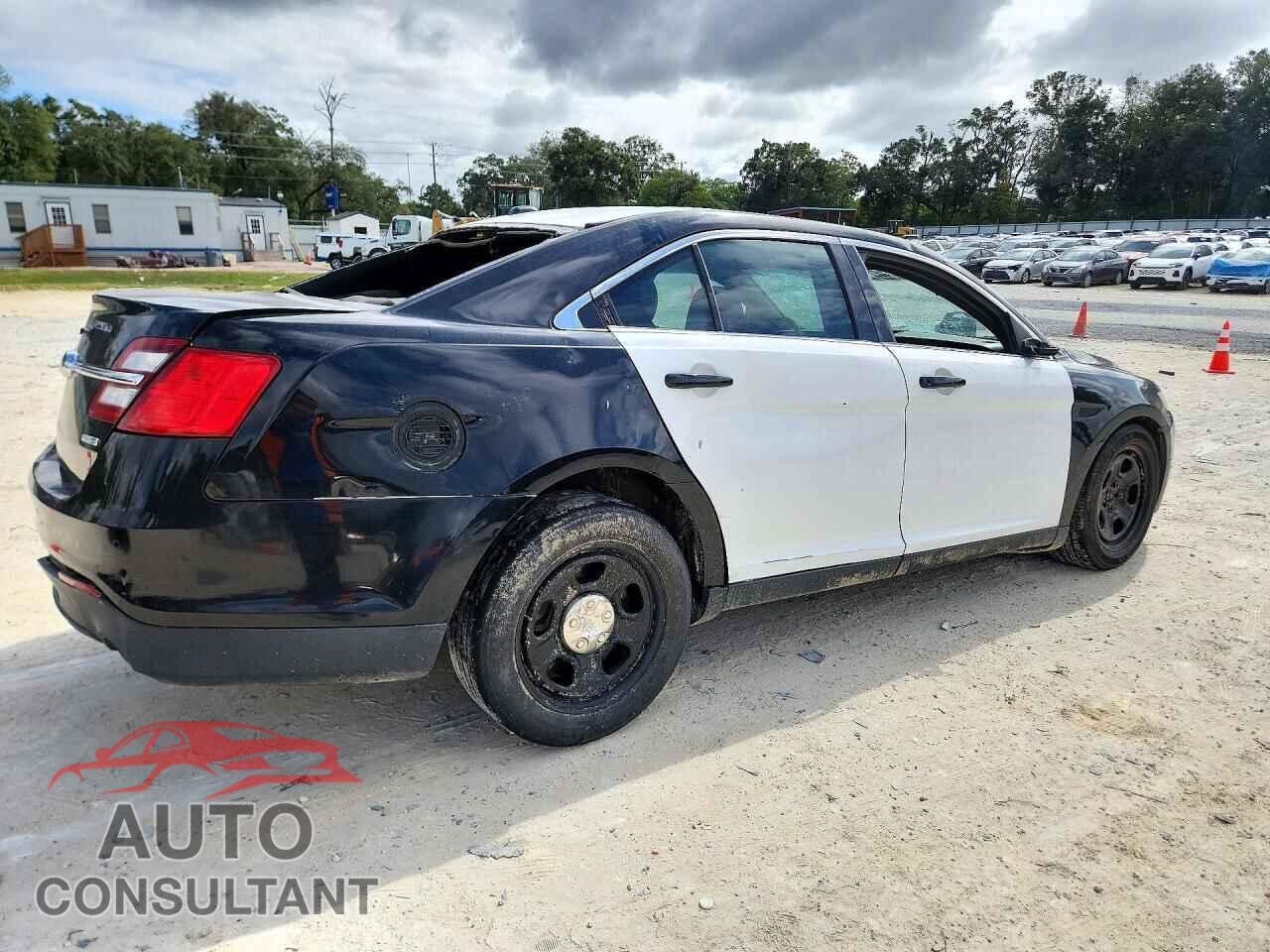FORD TAURUS 2016 - 1FAHP2MK7GG106524