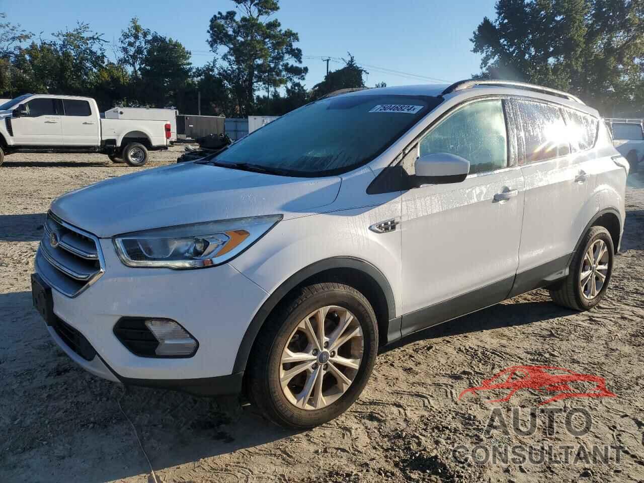 FORD ESCAPE 2017 - 1FMCU9GD9HUC73968