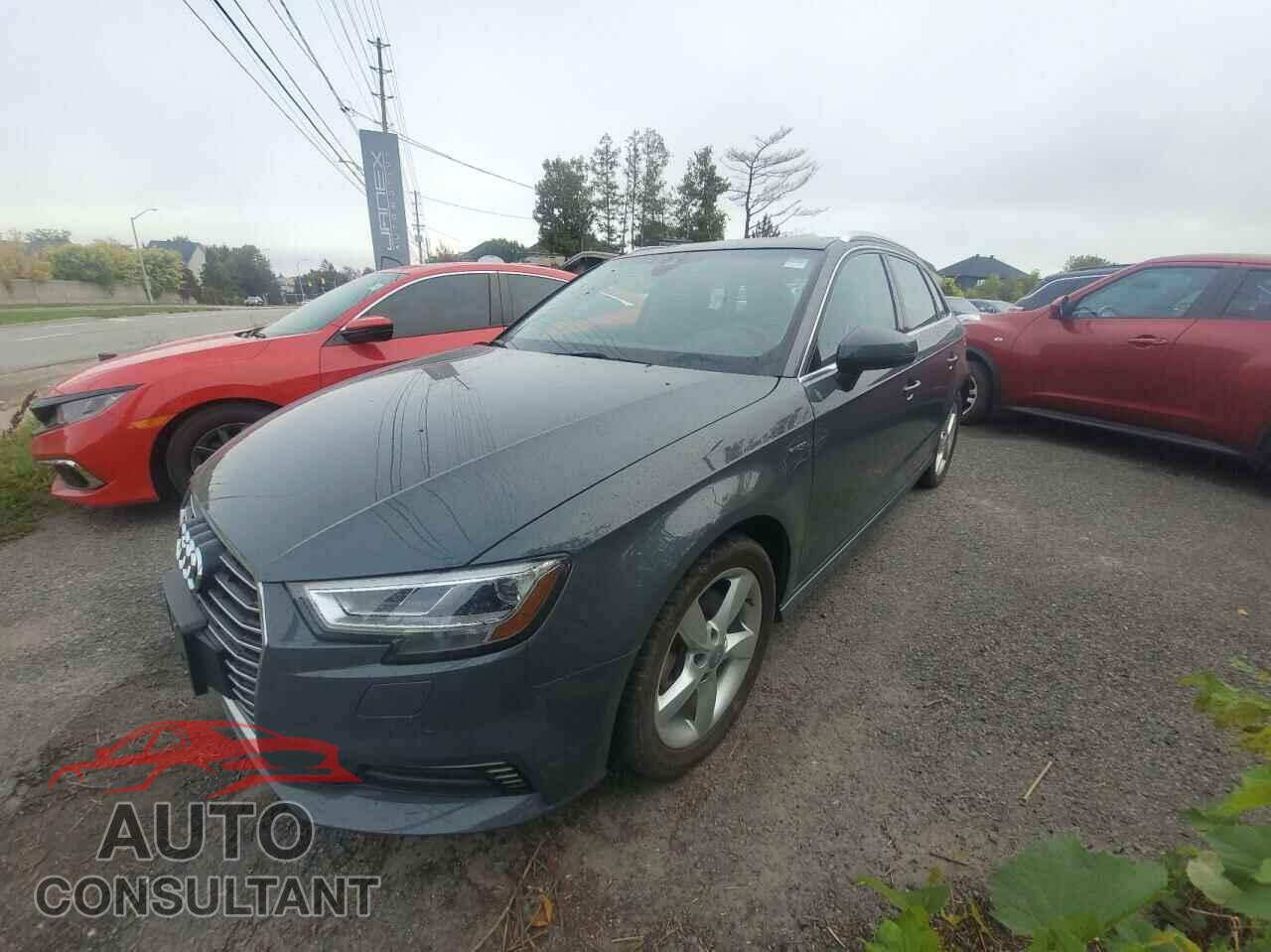 AUDI A3 2017 - WAUSPBFF0HA042585