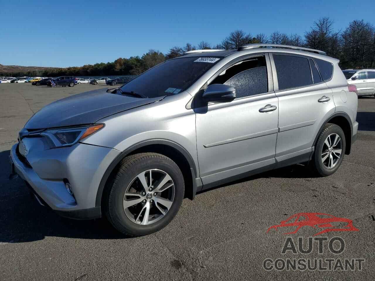 TOYOTA RAV4 2018 - JTMRFREV9JJ224636