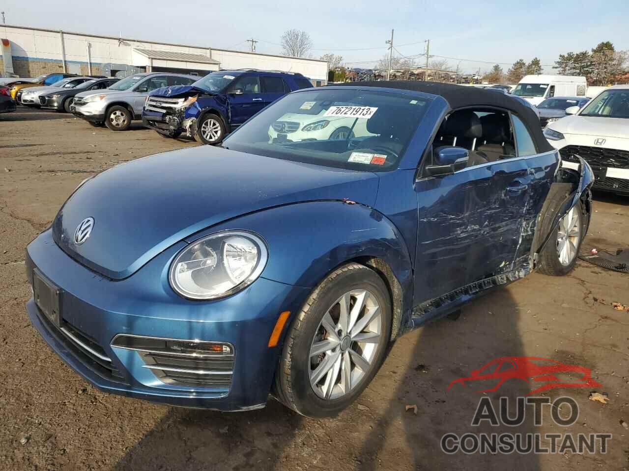 VOLKSWAGEN BEETLE 2018 - 3VW5DAAT8JM517325