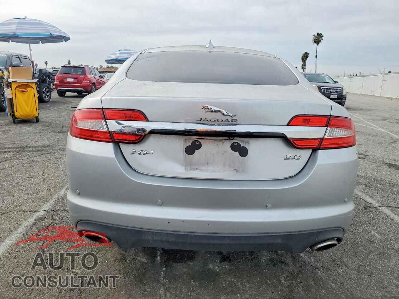 JAGUAR XF 2014 - SAJWA0EX2E8U32905