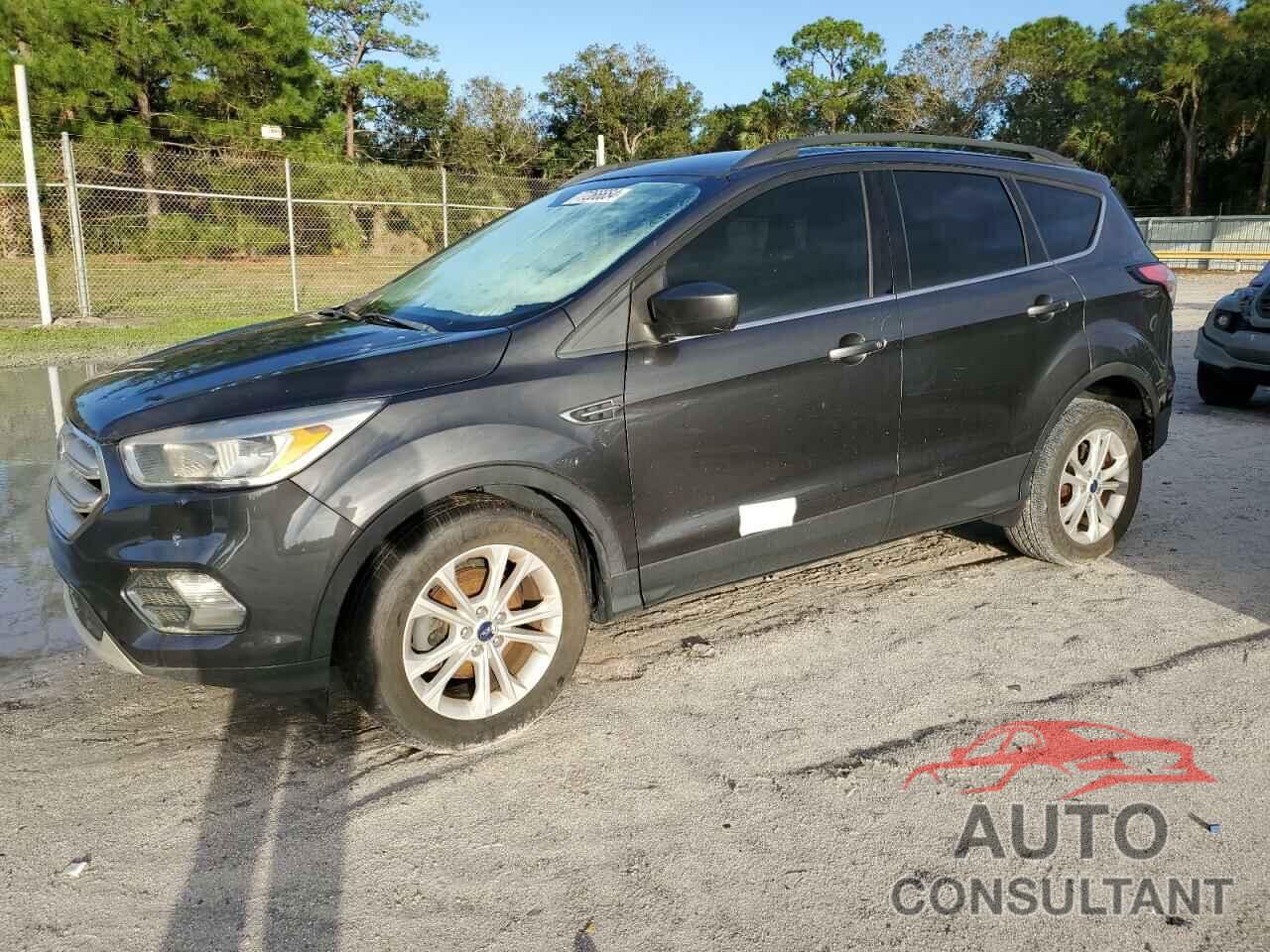 FORD ESCAPE 2018 - 1FMCU0GD1JUB61893