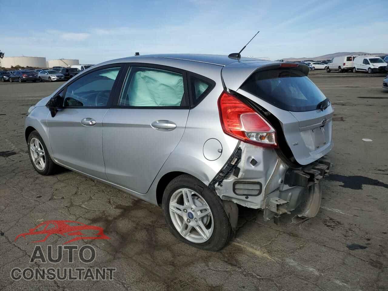 FORD FIESTA 2018 - 3FADP4EJ1JM101607