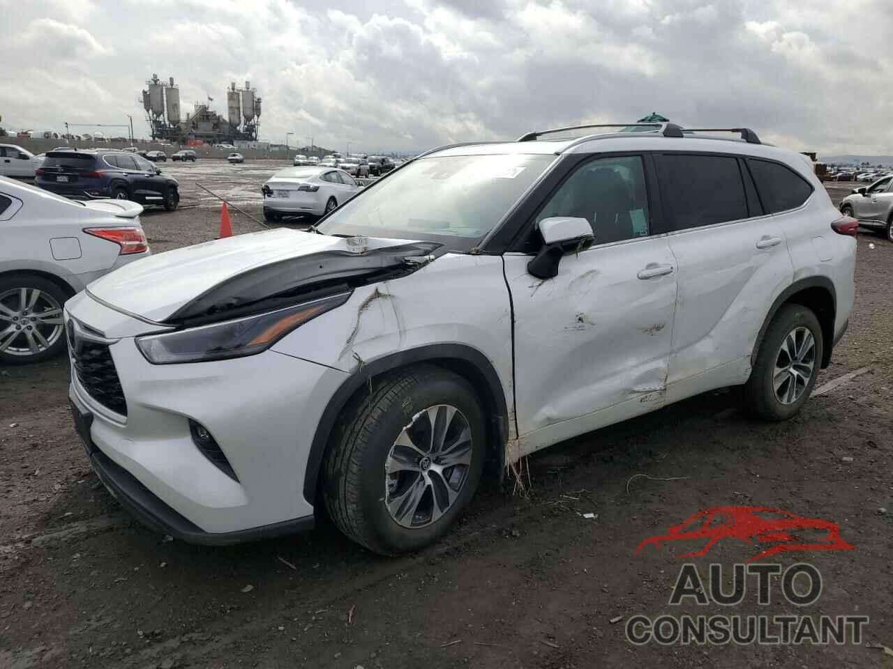 TOYOTA HIGHLANDER 2023 - 5TDKDRAH6PS518322