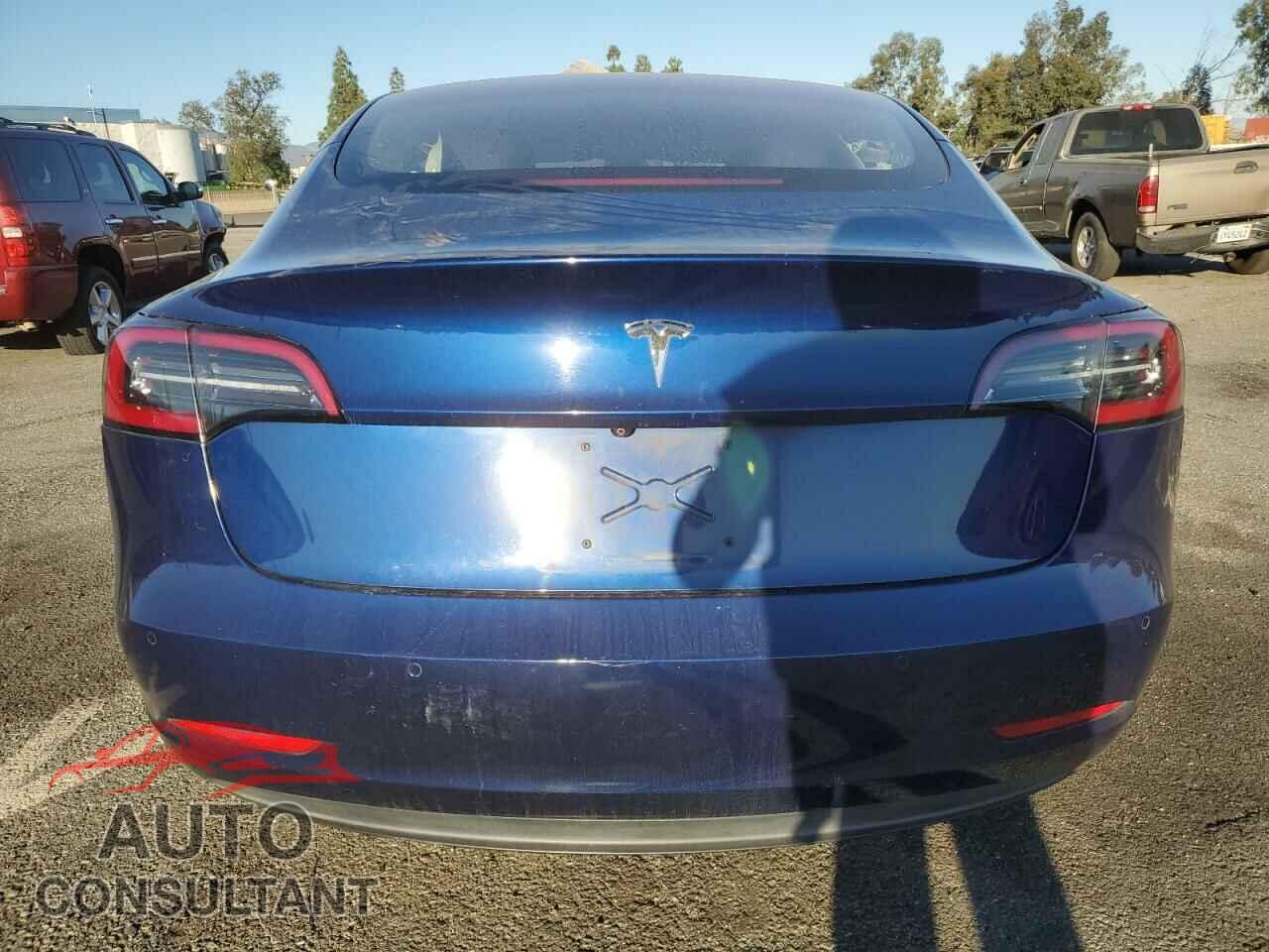 TESLA MODEL 3 2018 - 5YJ3E1EA6JF009004