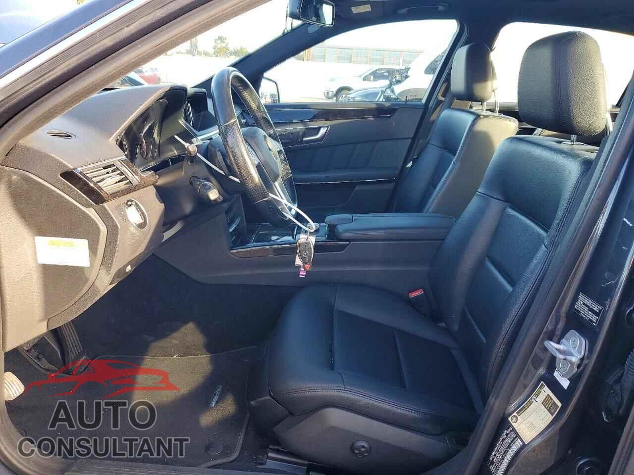 MERCEDES-BENZ E-CLASS 2012 - WDDHF5KB7CA606106