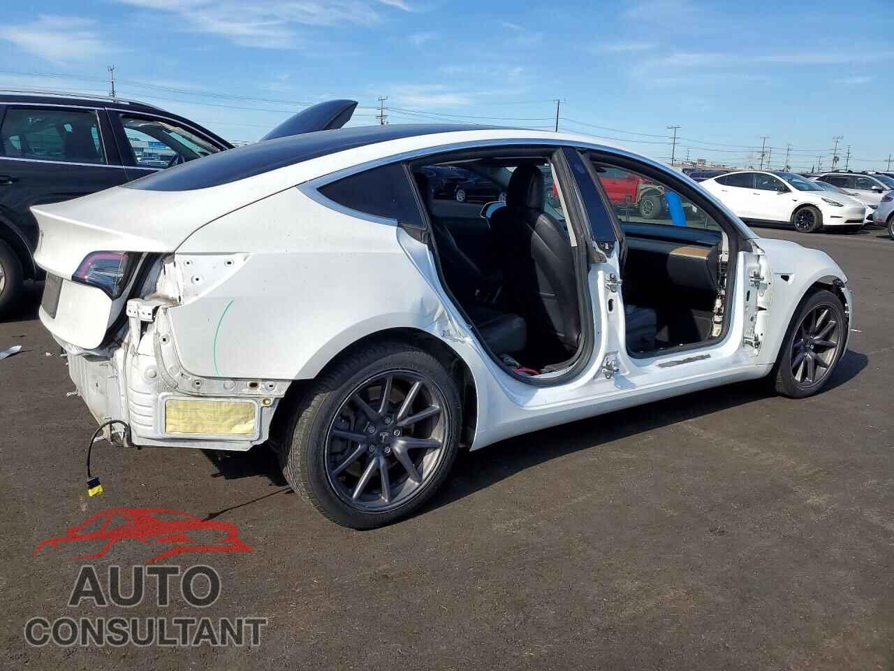 TESLA MODEL 3 2019 - 5YJ3E1EA3KF347283