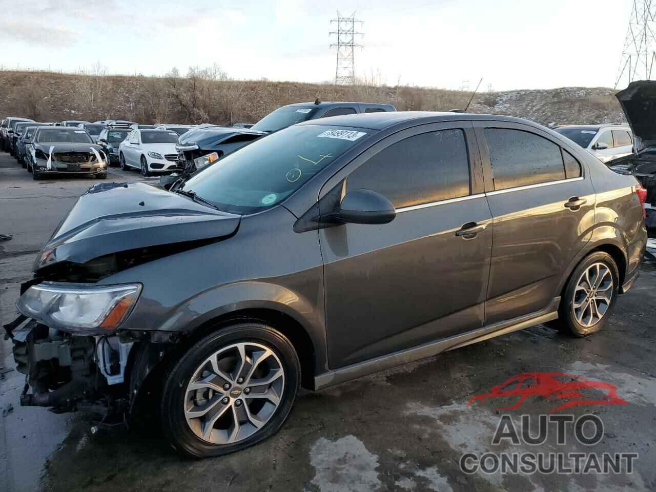 CHEVROLET SONIC 2017 - 1G1JC5SB2H4114747