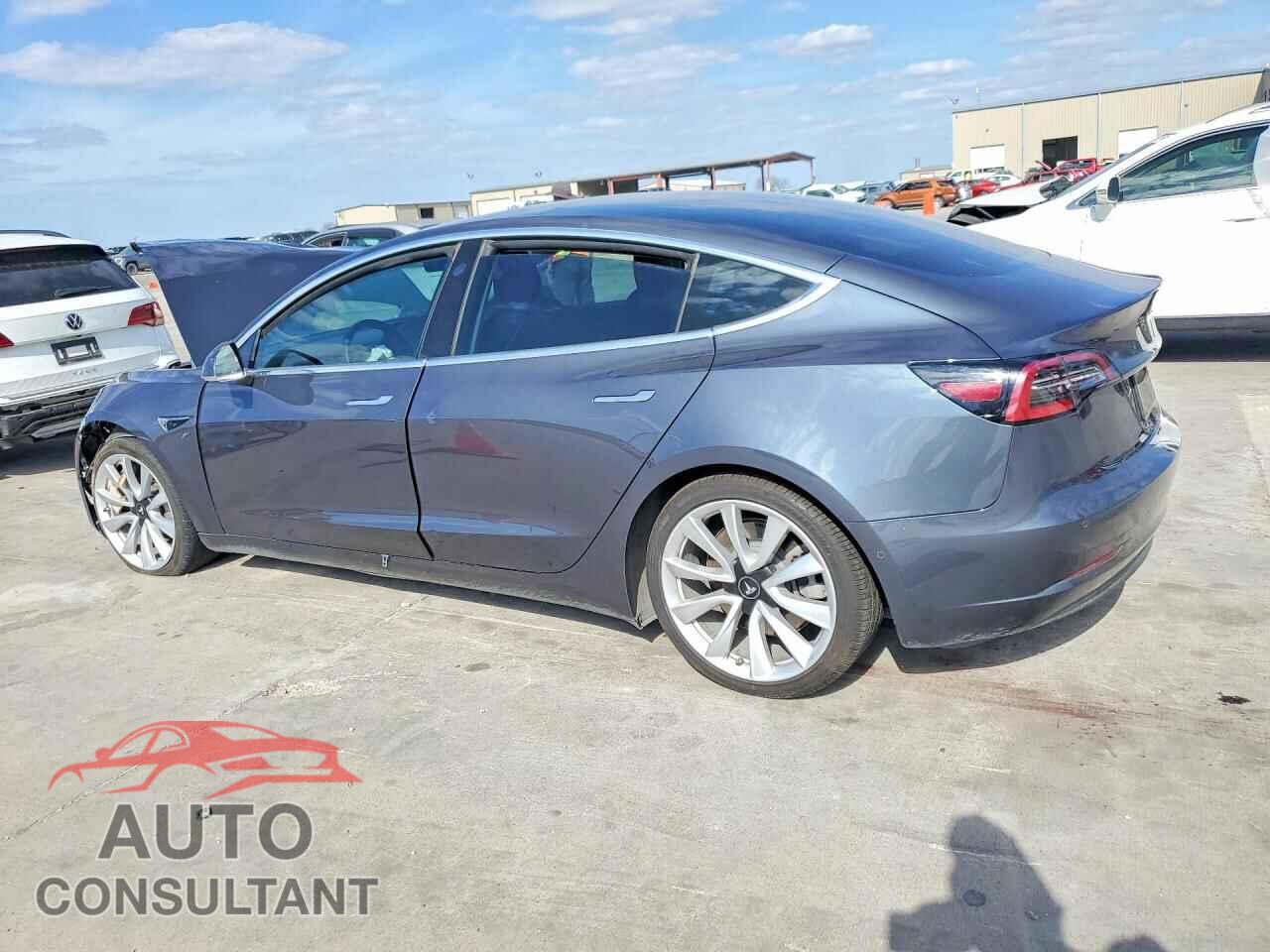 TESLA MODEL 3 2020 - 5YJ3E1EAXLF747357