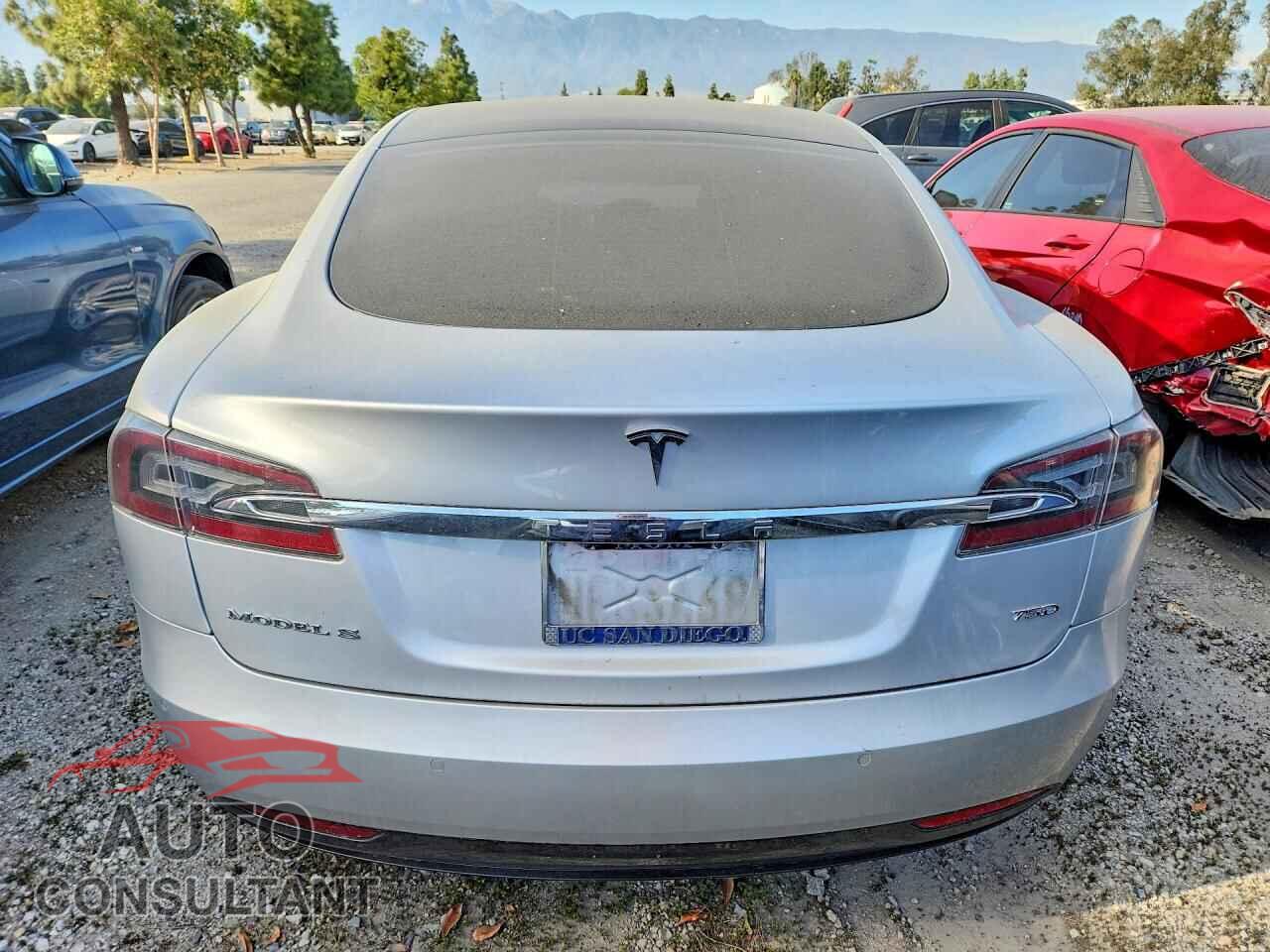 TESLA MODEL S 2018 - 5YJSA1E28JF245489