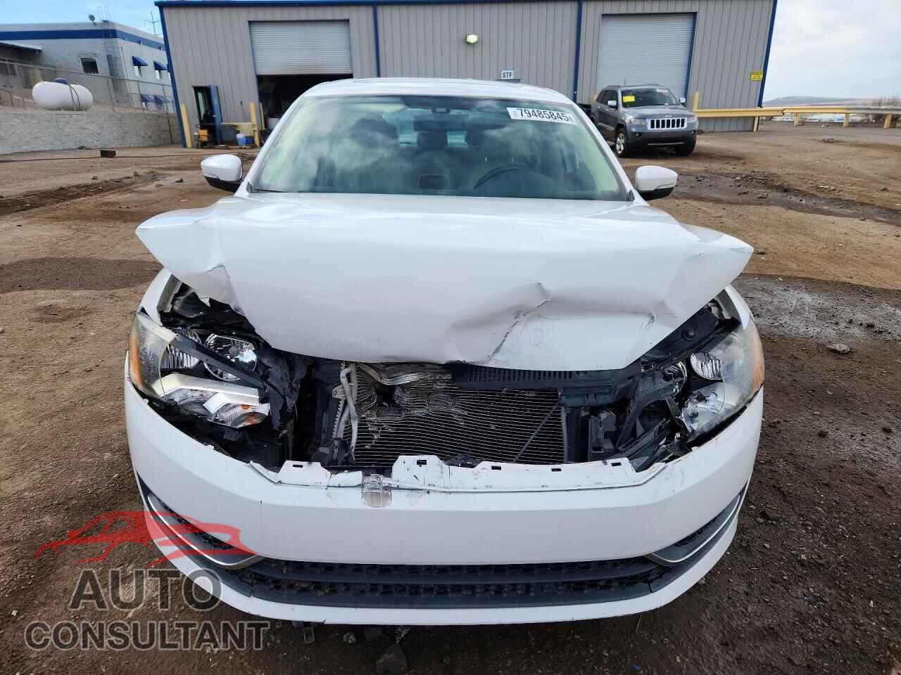 VOLKSWAGEN PASSAT 2014 - 1VWBN7A33EC022654