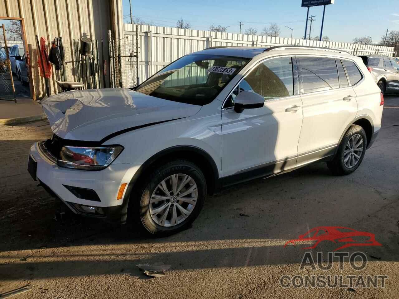 VOLKSWAGEN TIGUAN 2018 - 3VV2B7AX5JM010465